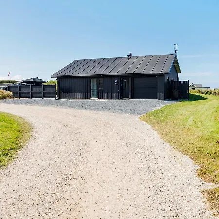 Four-bedroom Holiday In 19 Løkken